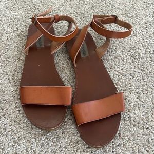 Ankle wrap Steven madden sandals